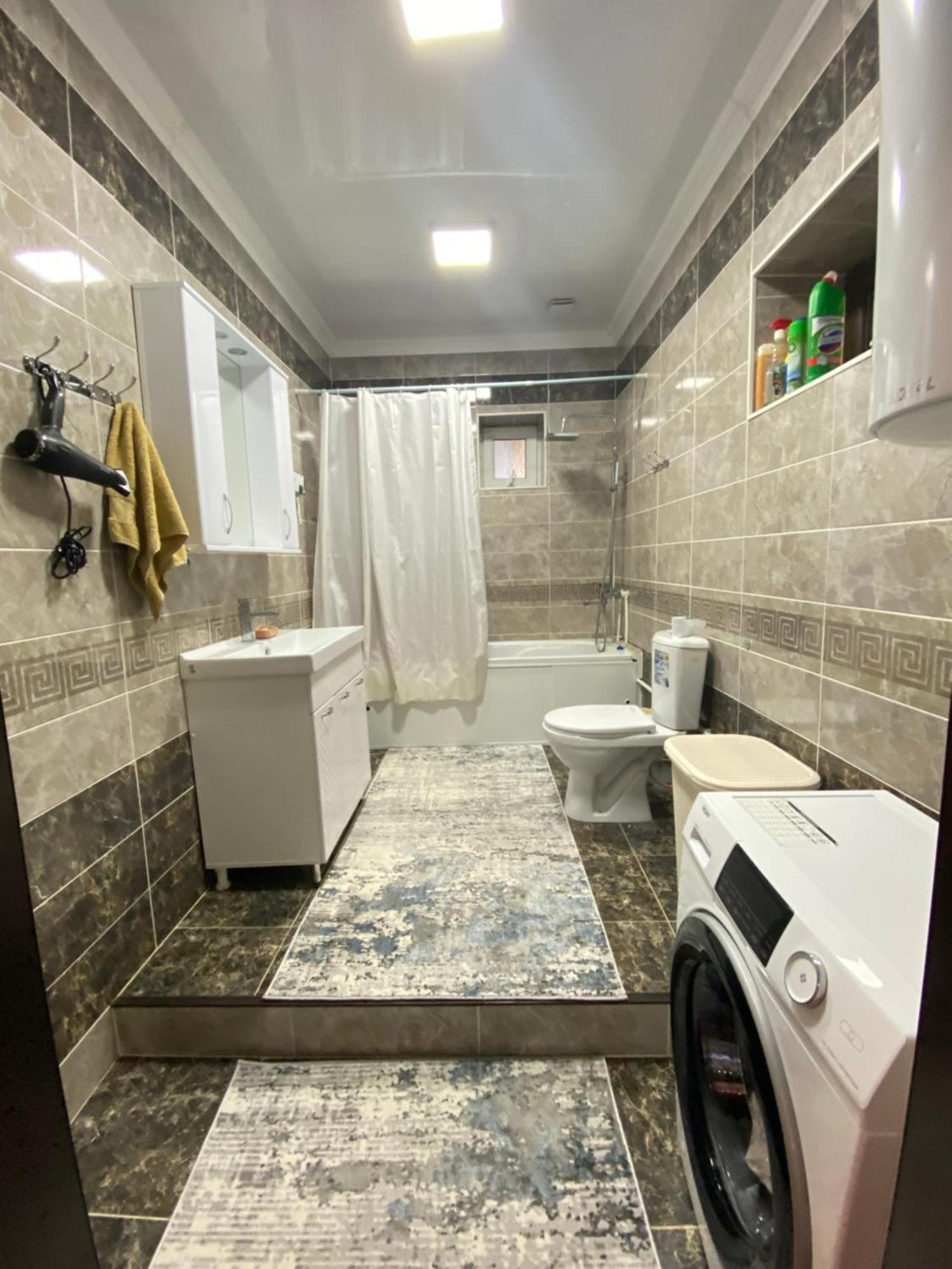 Guest House Glover Karakol Exterior photo